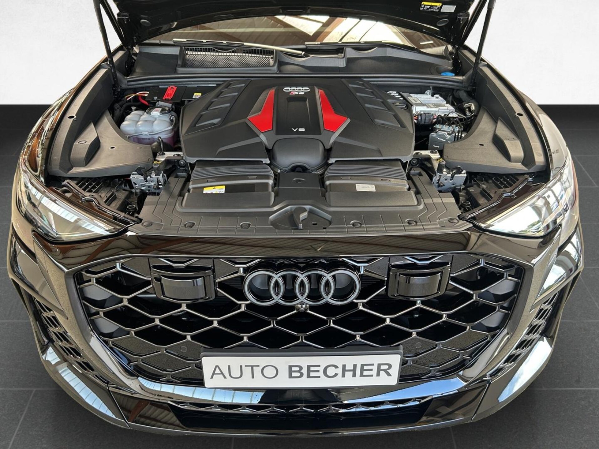 Audi RS Q8 SUV performance
