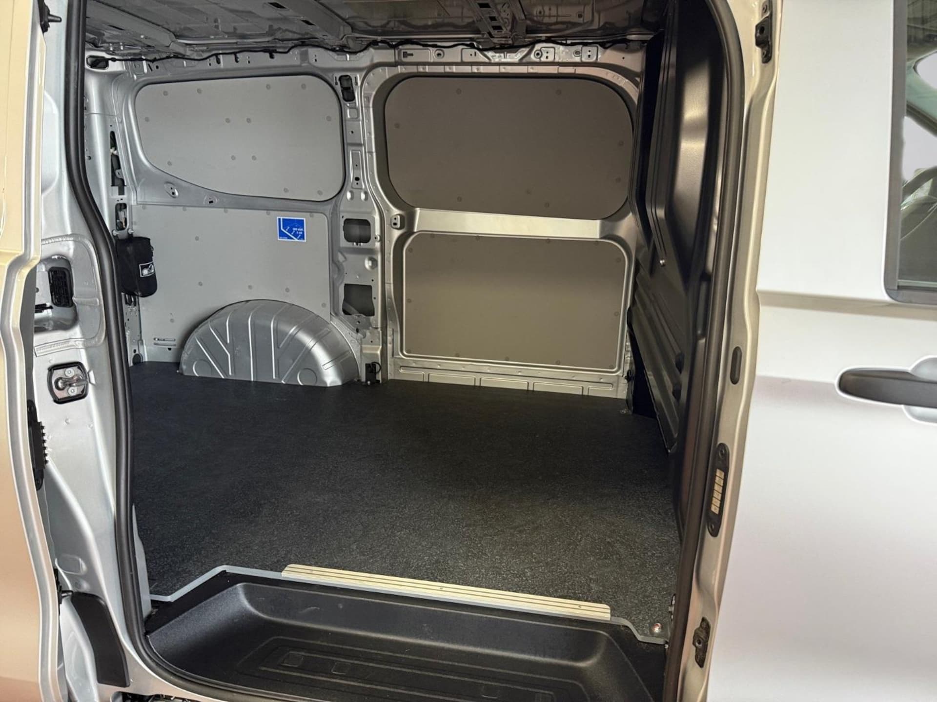 Volkswagen Transporter Kasten kurzer Radstand