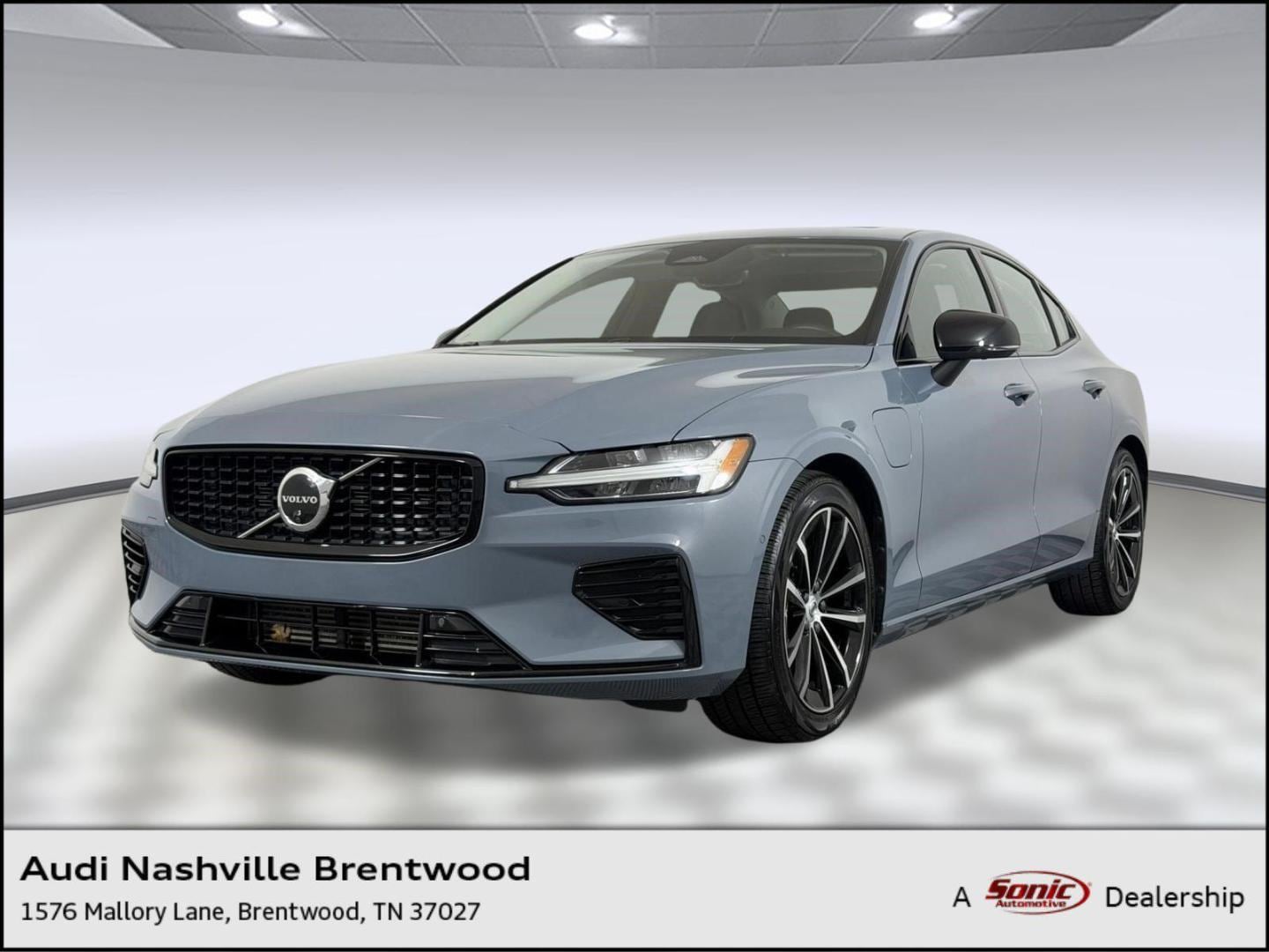 2023 Volvo S60 T8 Recharge Plus Dark Theme AWD's photo