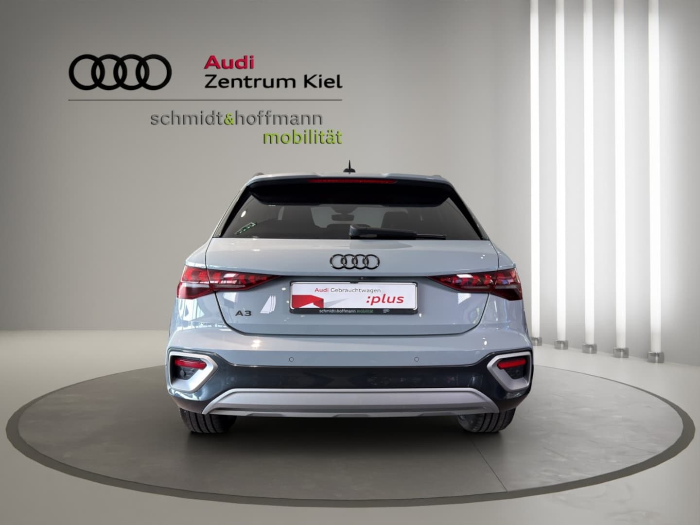 Bild über Audi A3 allstreet 35 TDI S tronic - für weitere Informationen kontaktieren Sie den Audi Partner
