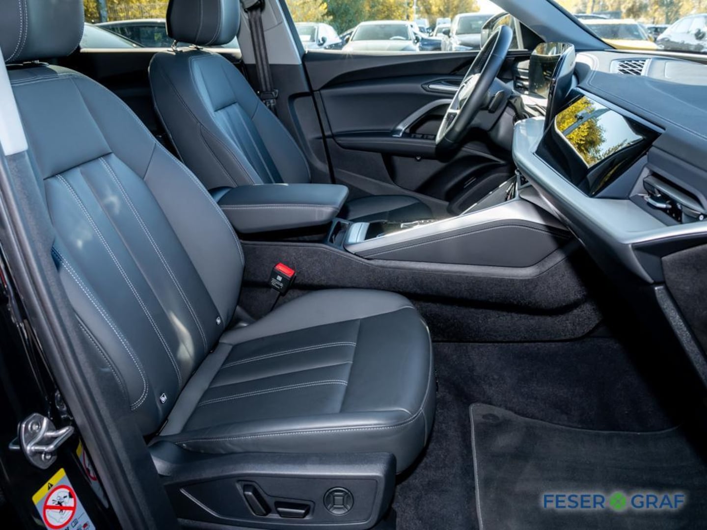 Bild über Audi Q5 SUV TDI quattro 150 kW S tronic - für weitere Informationen kontaktieren Sie den Audi Partner