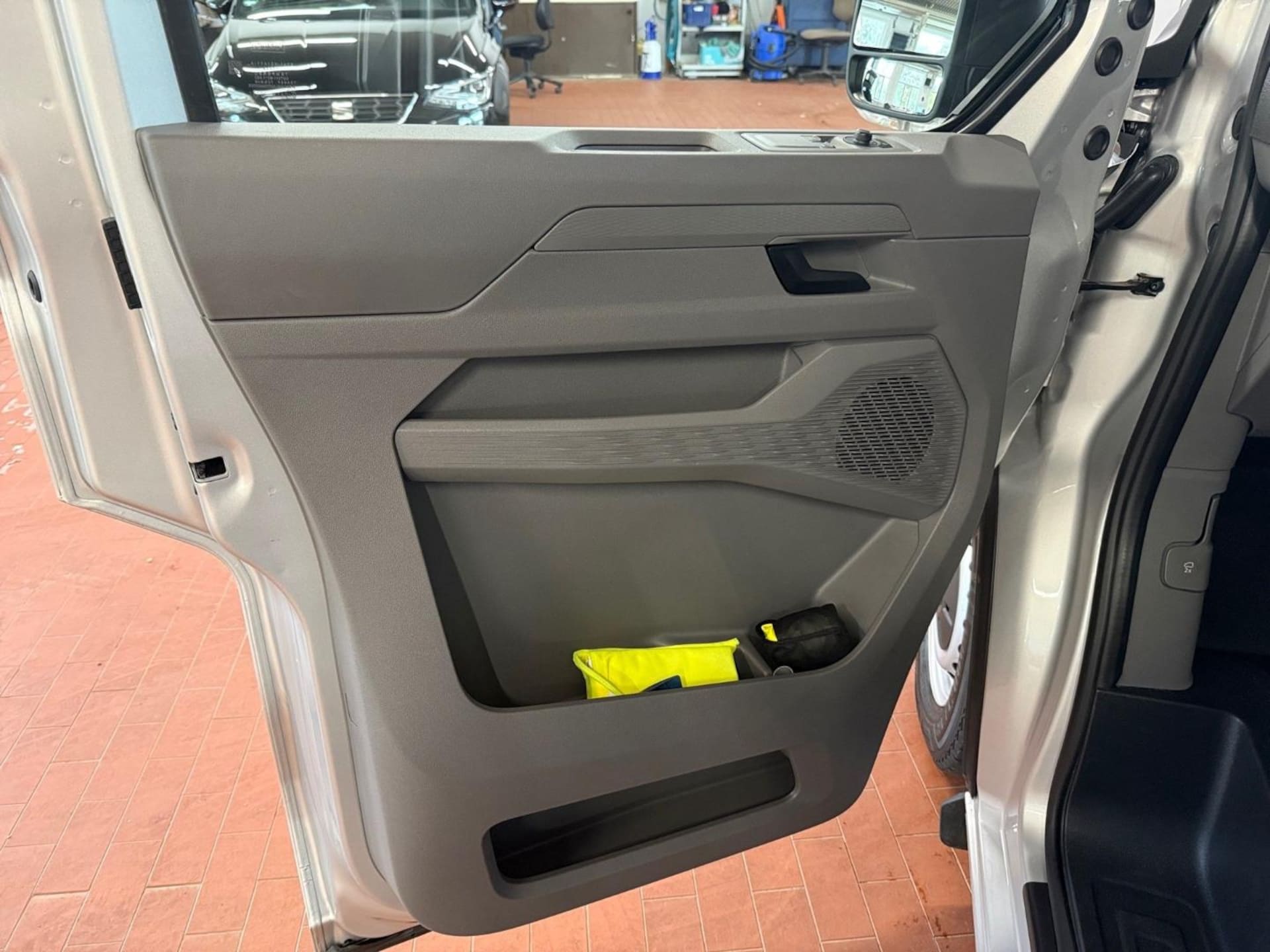 Volkswagen Transporter Kasten kurzer Radstand