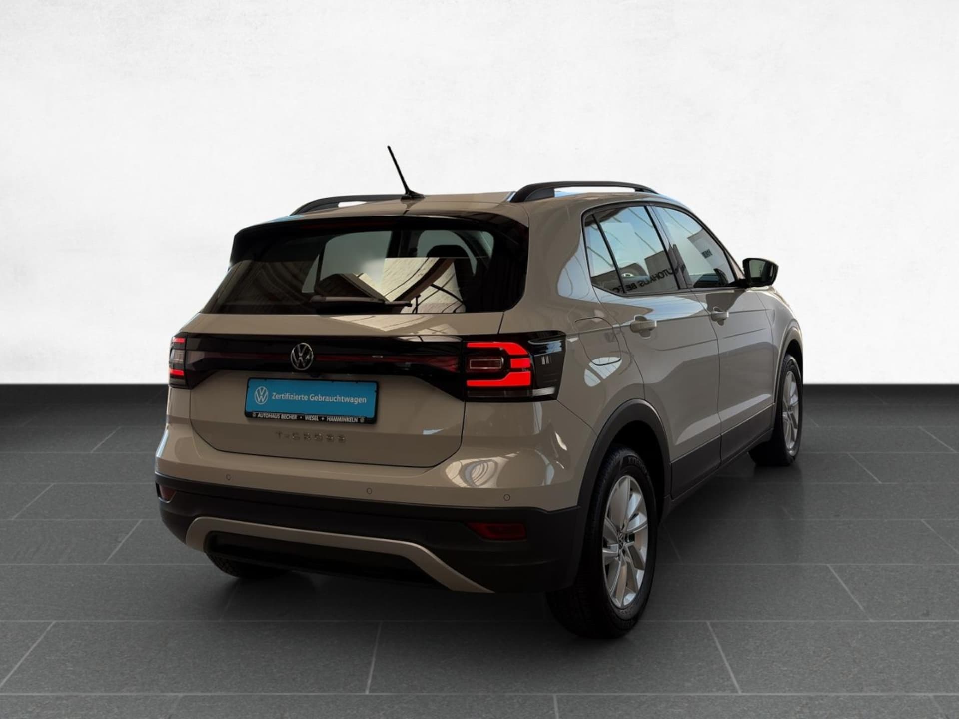 Volkswagen T-Cross Life