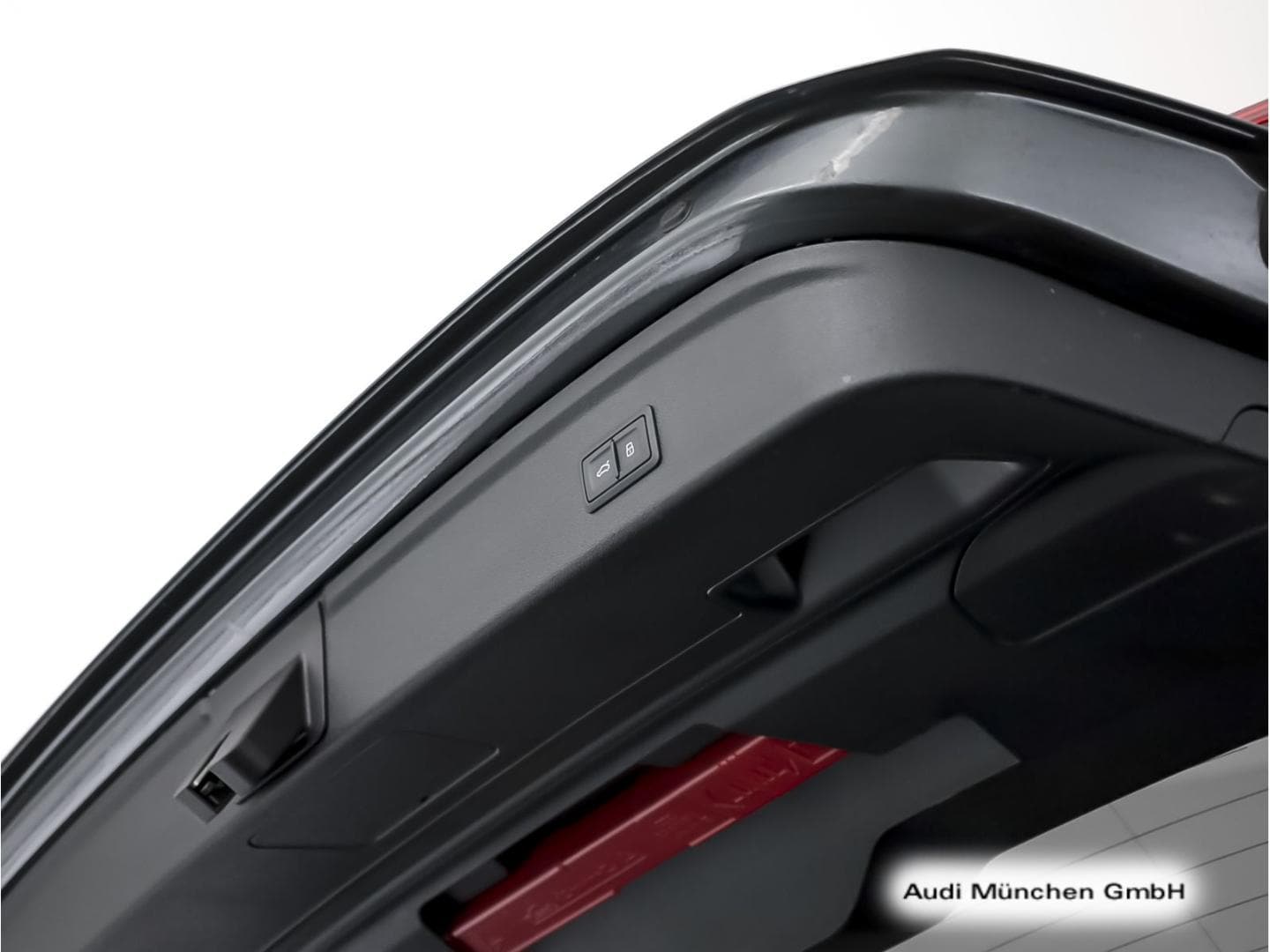 Bild über Audi S3 Sportback TFSI quattro S tronic - für weitere Informationen kontaktieren Sie den Audi Partner