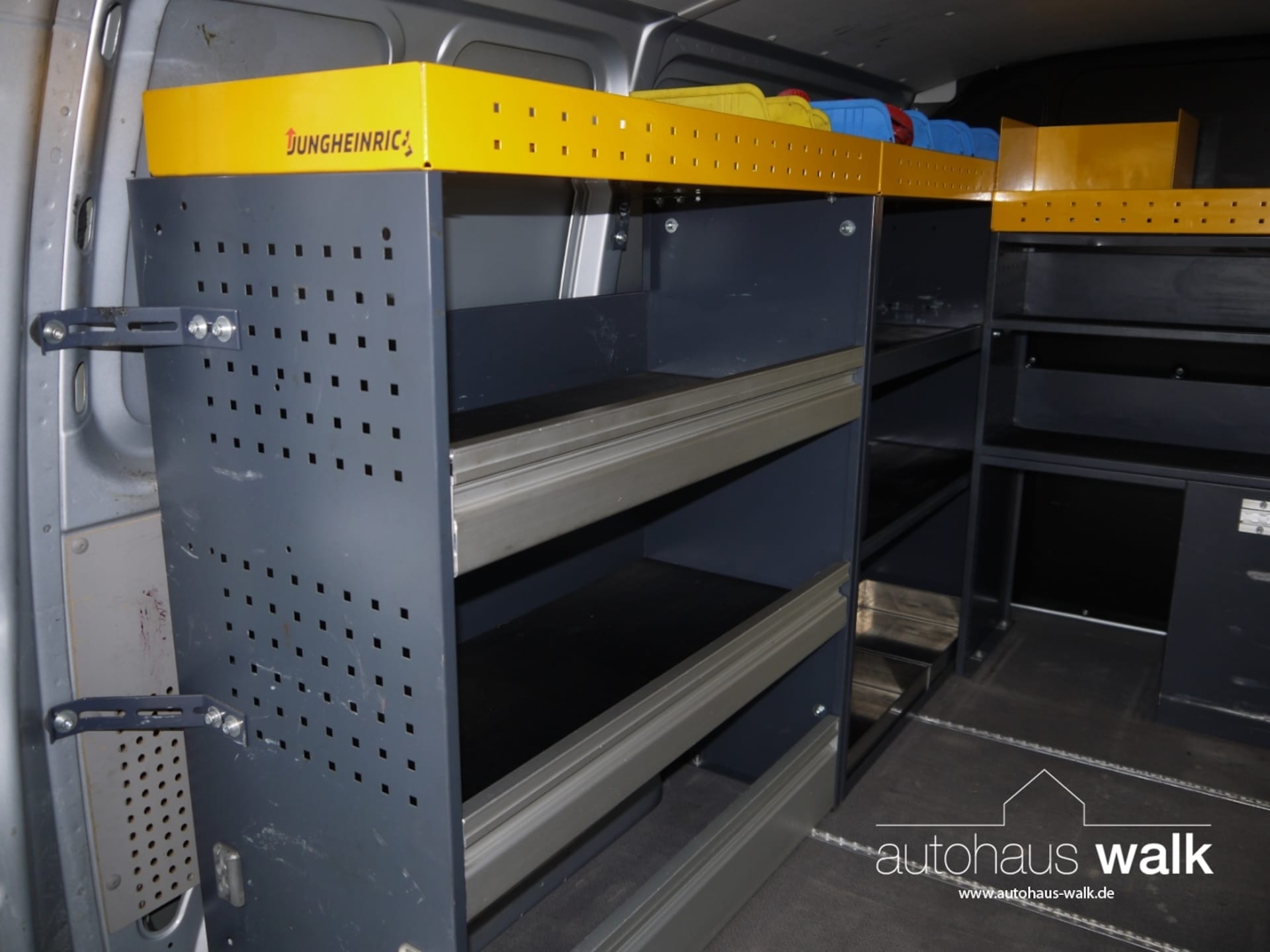Volkswagen T6 Transporter Kasten kurzer Radstand