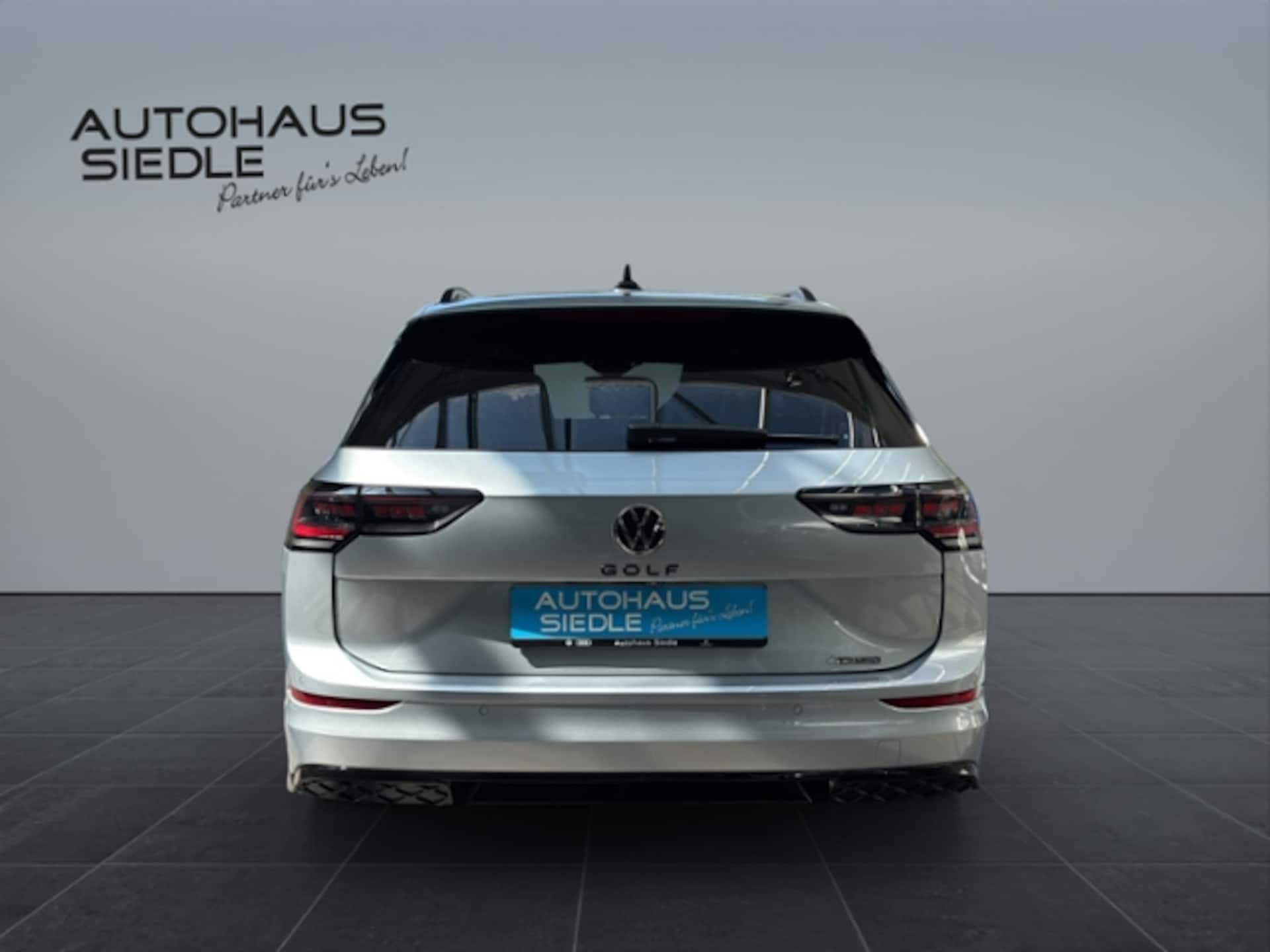 Volkswagen Golf Variant R-Line