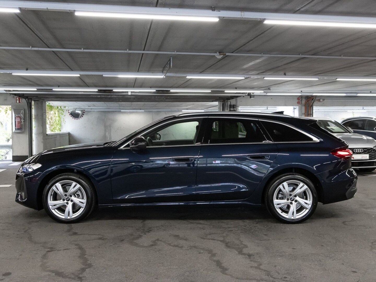 Bild über Audi A5 Avant TFSI S tronic - für weitere Informationen kontaktieren Sie den Audi Partner