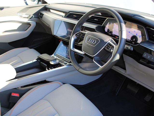 Audi e-tron 50 quattro Advanced 230,00 kW for more details contact your dealer