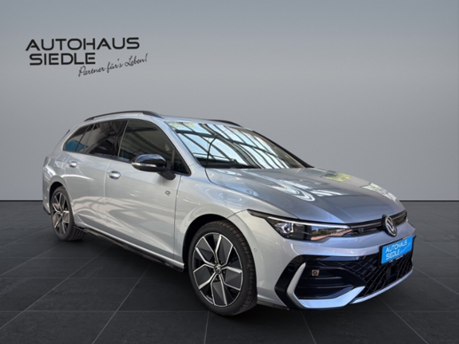 Volkswagen Golf Variant – Bild 7