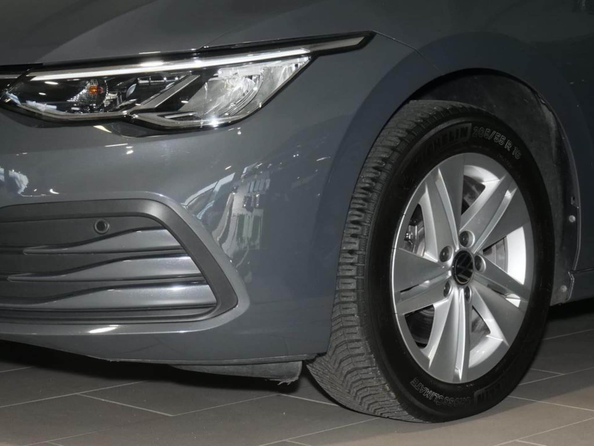 Volkswagen Golf Variant Life