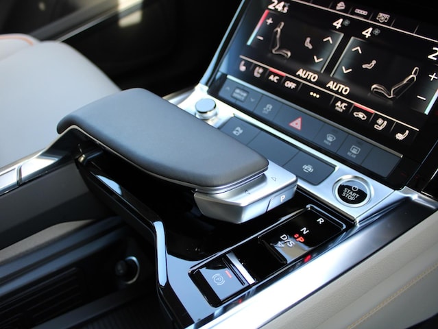 Audi e-tron 50 quattro Advanced 230,00 kW for more details contact your dealer