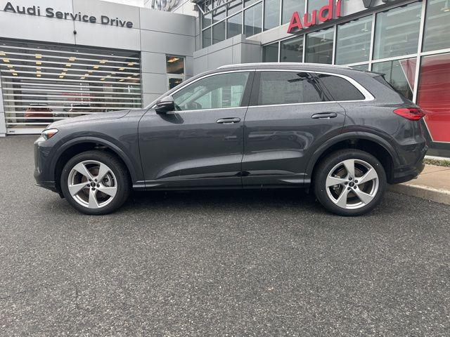 2025 Audi Q5 Premium Plus - Photo 2