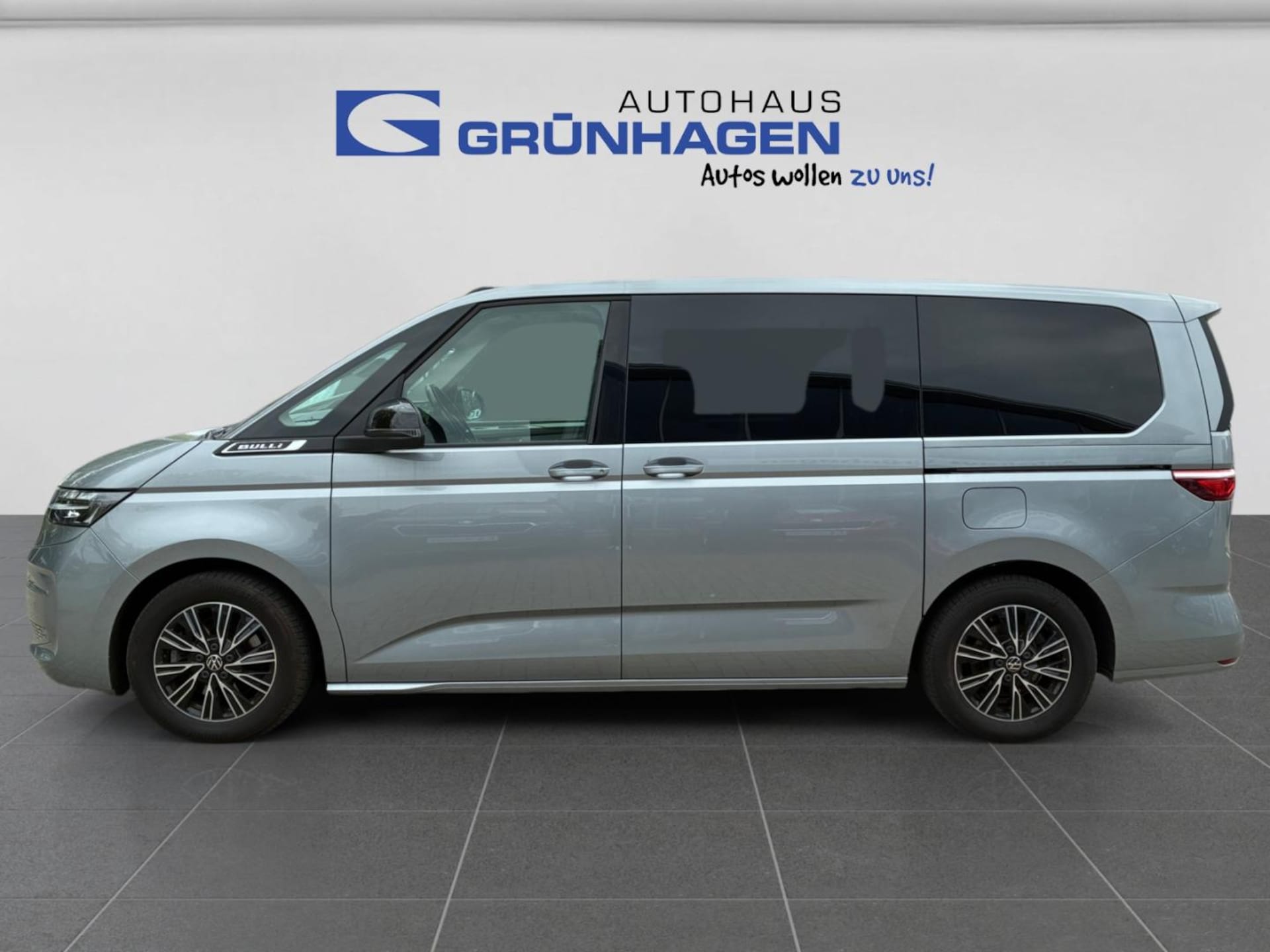 Volkswagen Multivan Langversion Basis-Modell