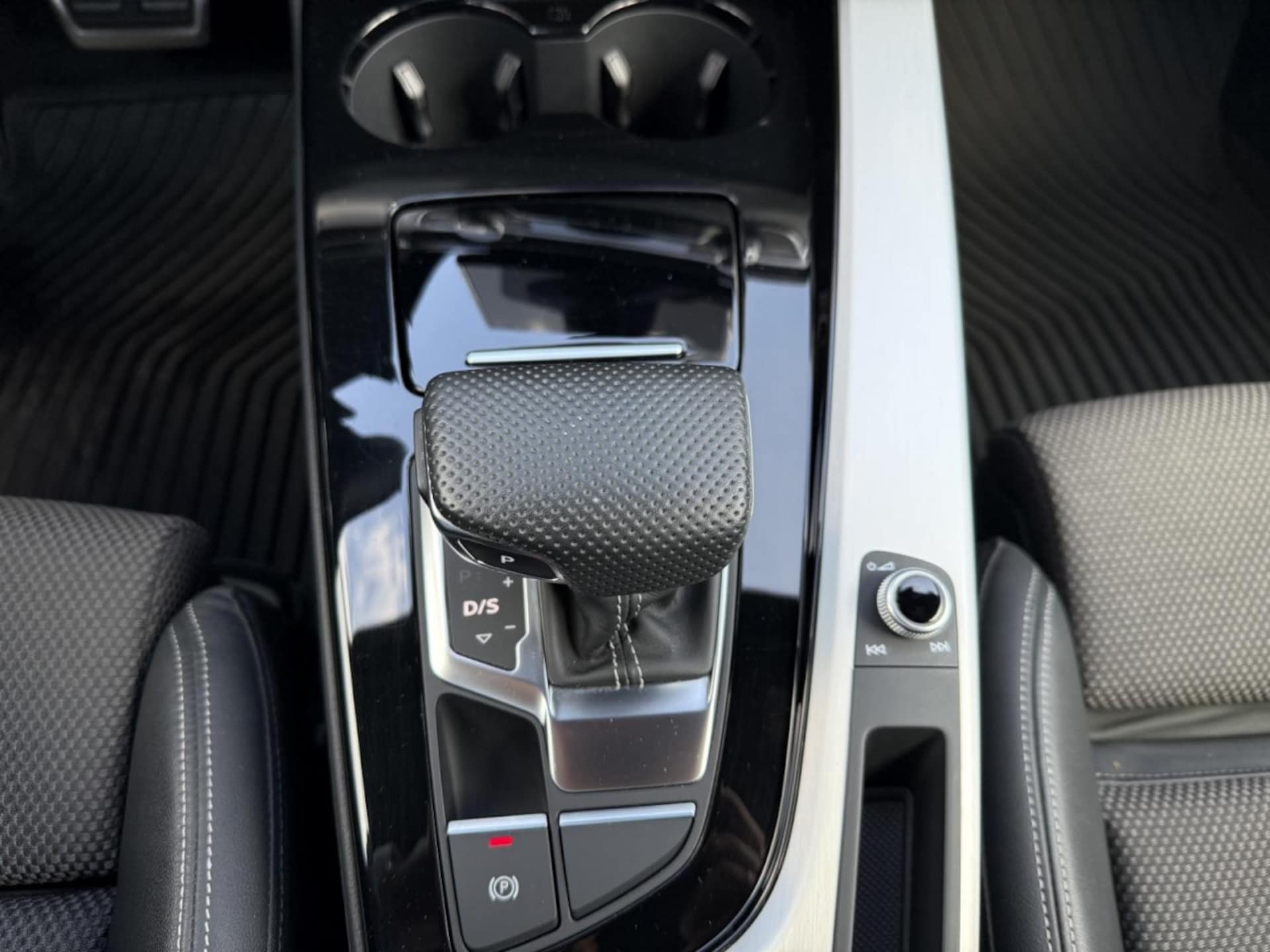 Audi A4 Avant S line