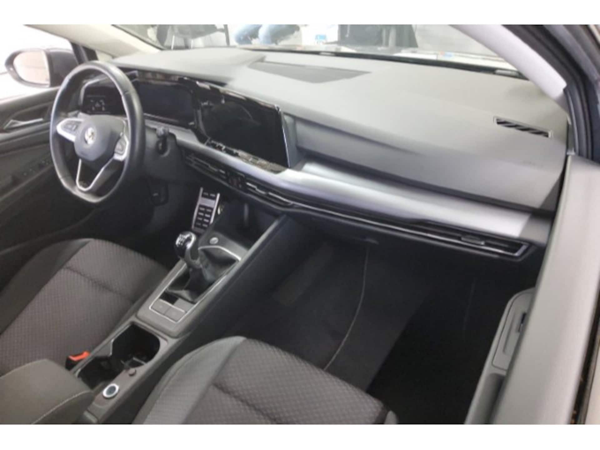 Volkswagen Golf Life