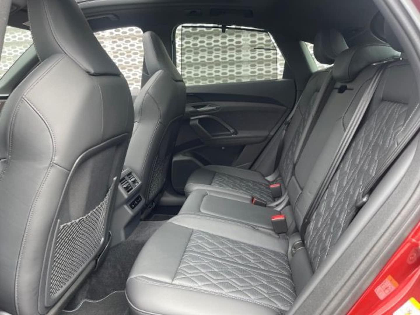 Bild über Audi Q5 Sportback TFSI quattro 150 kW S tronic - für weitere Informationen kontaktieren Sie den Audi Partner