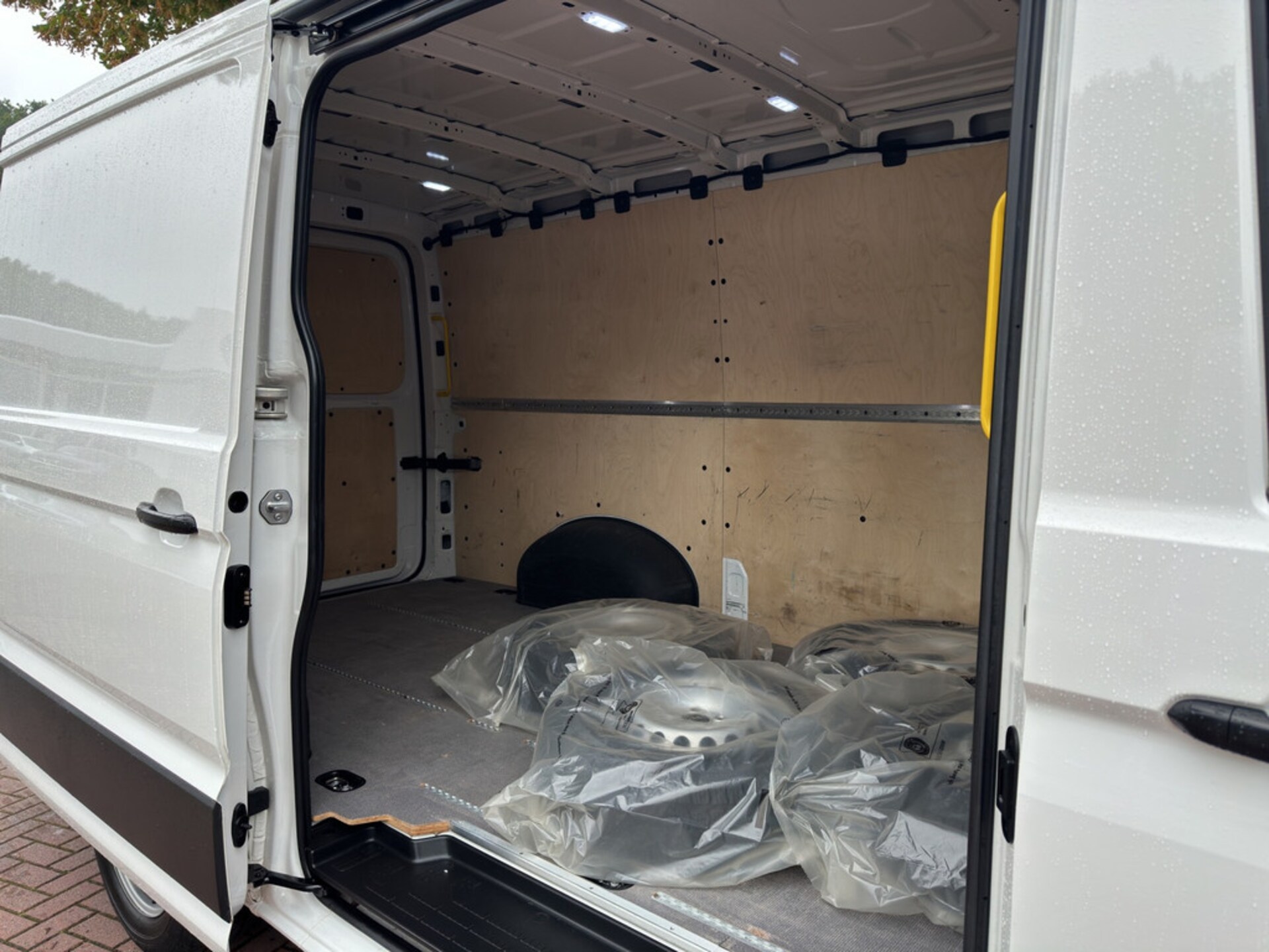 Volkswagen Crafter Kasten mittlerer Radstand