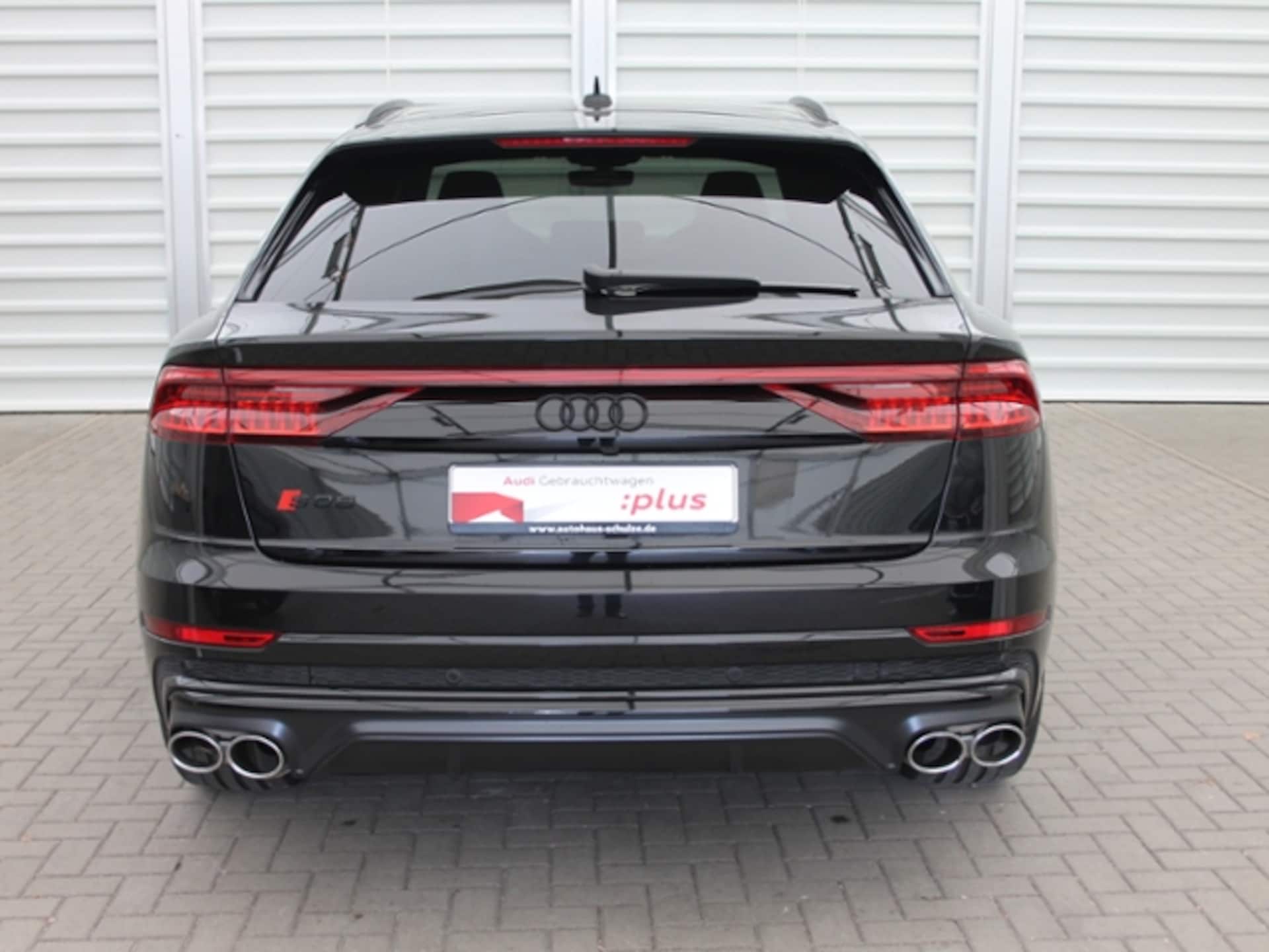 Audi SQ8 SUV
