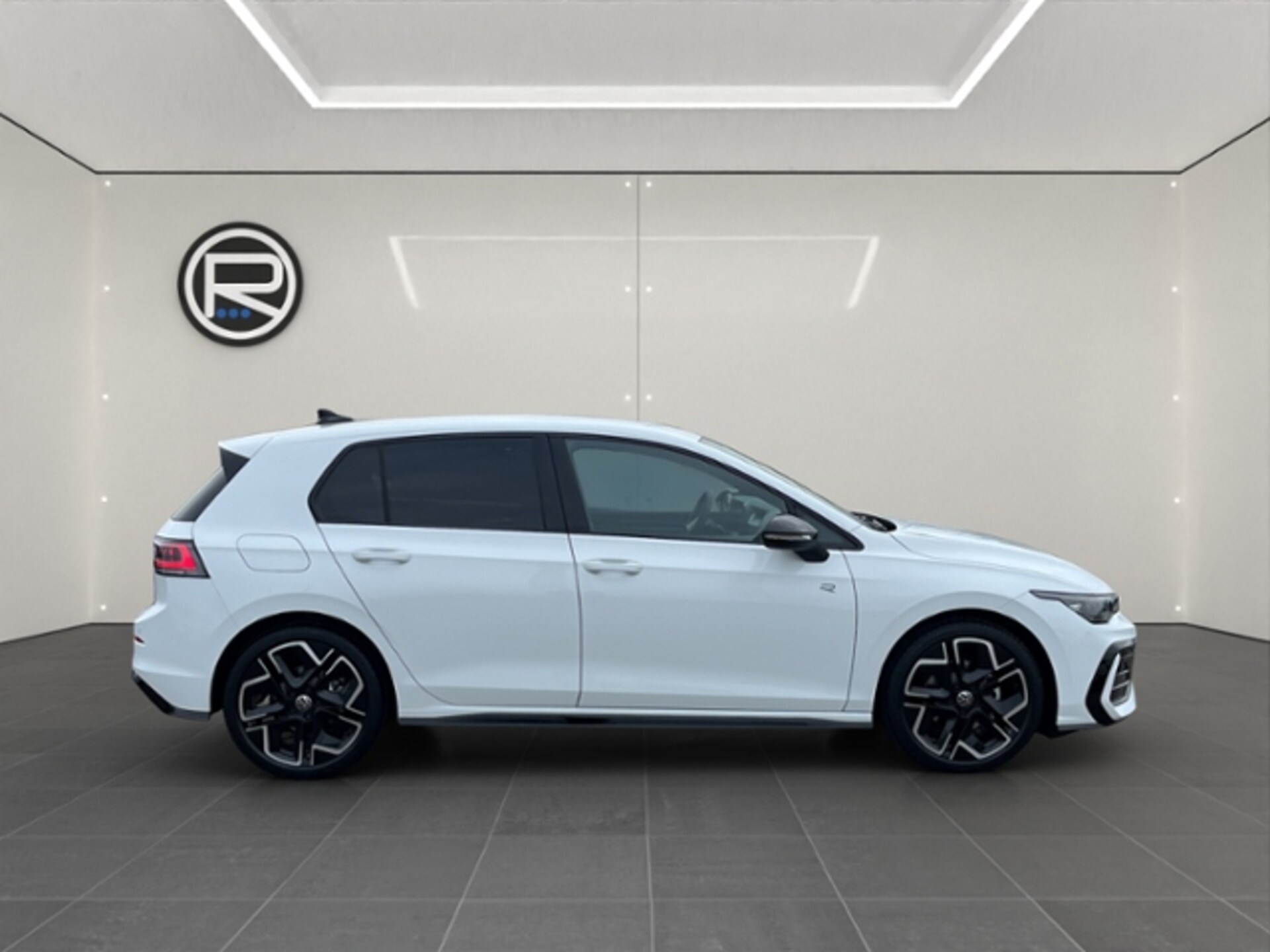 Volkswagen Golf R-Line