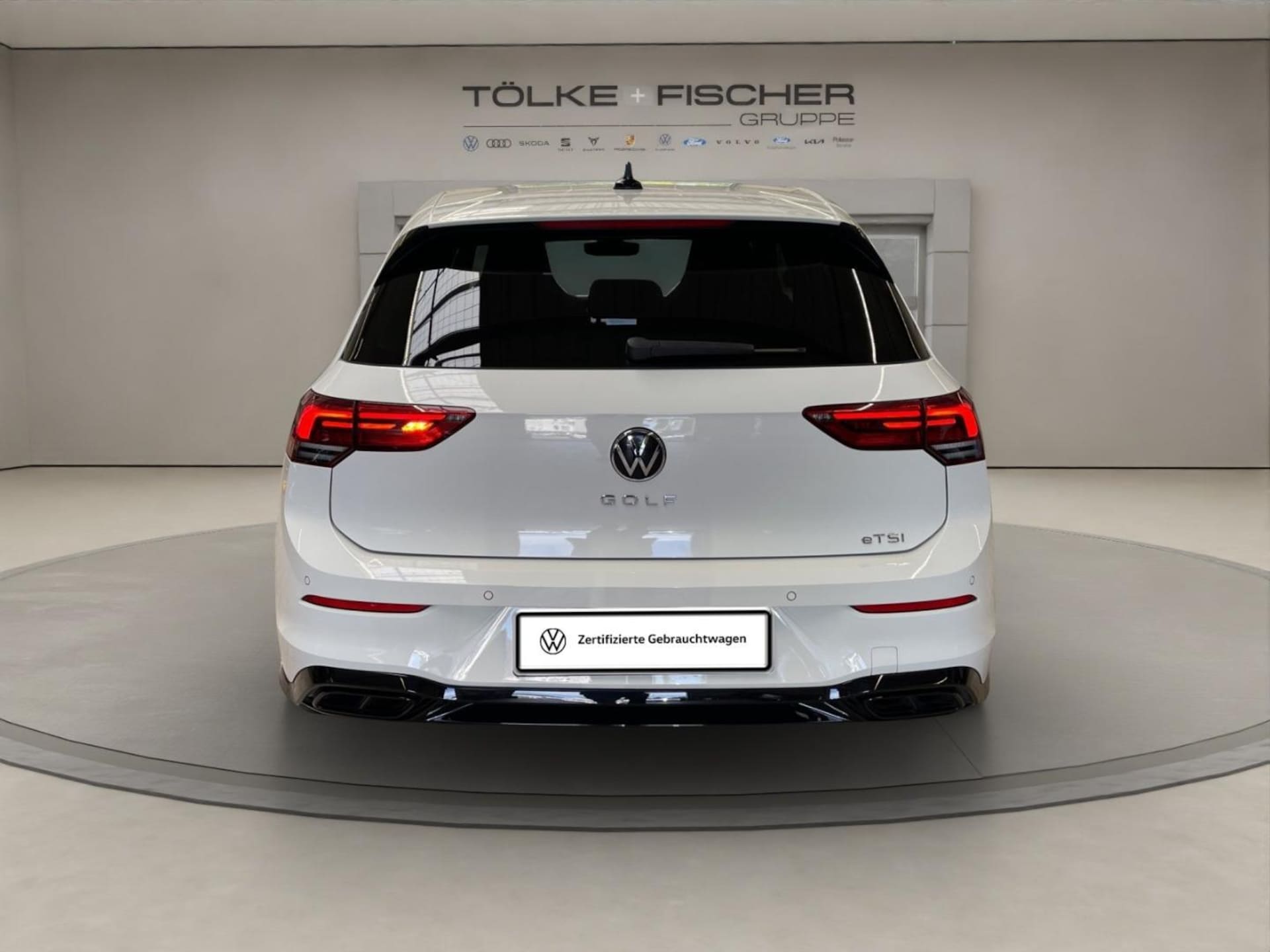 Volkswagen Golf R-Line