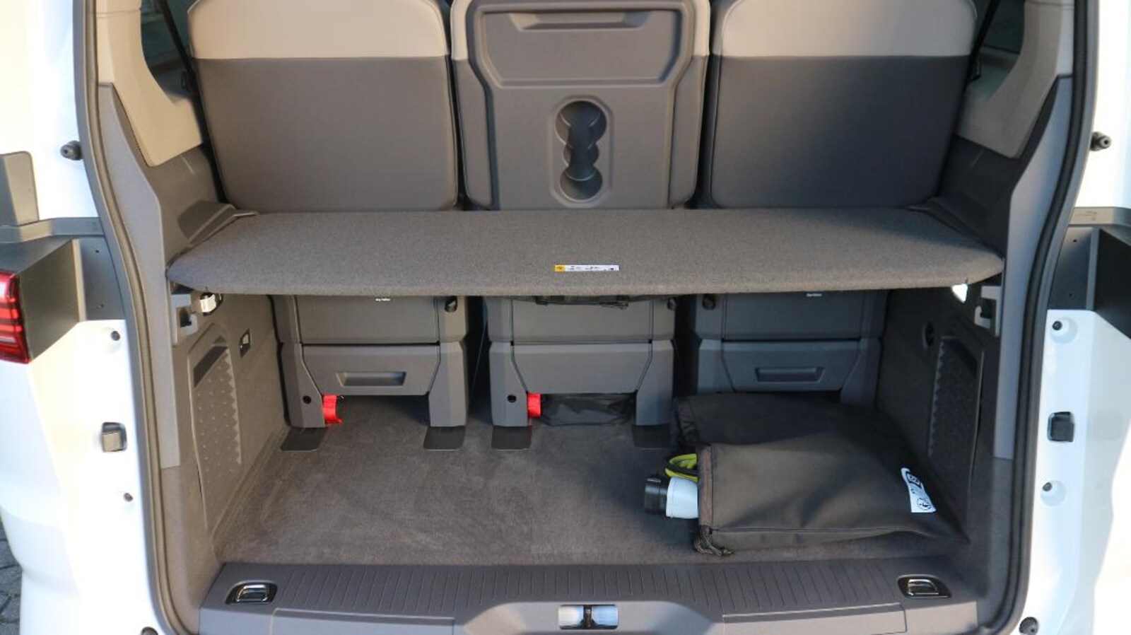 Volkswagen Multivan Langversion – Bild 15