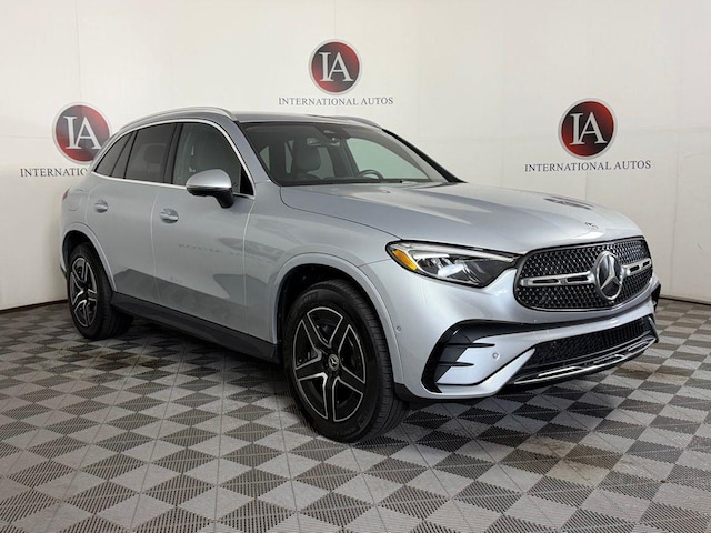 2025 Mercedes-Benz GLC 300