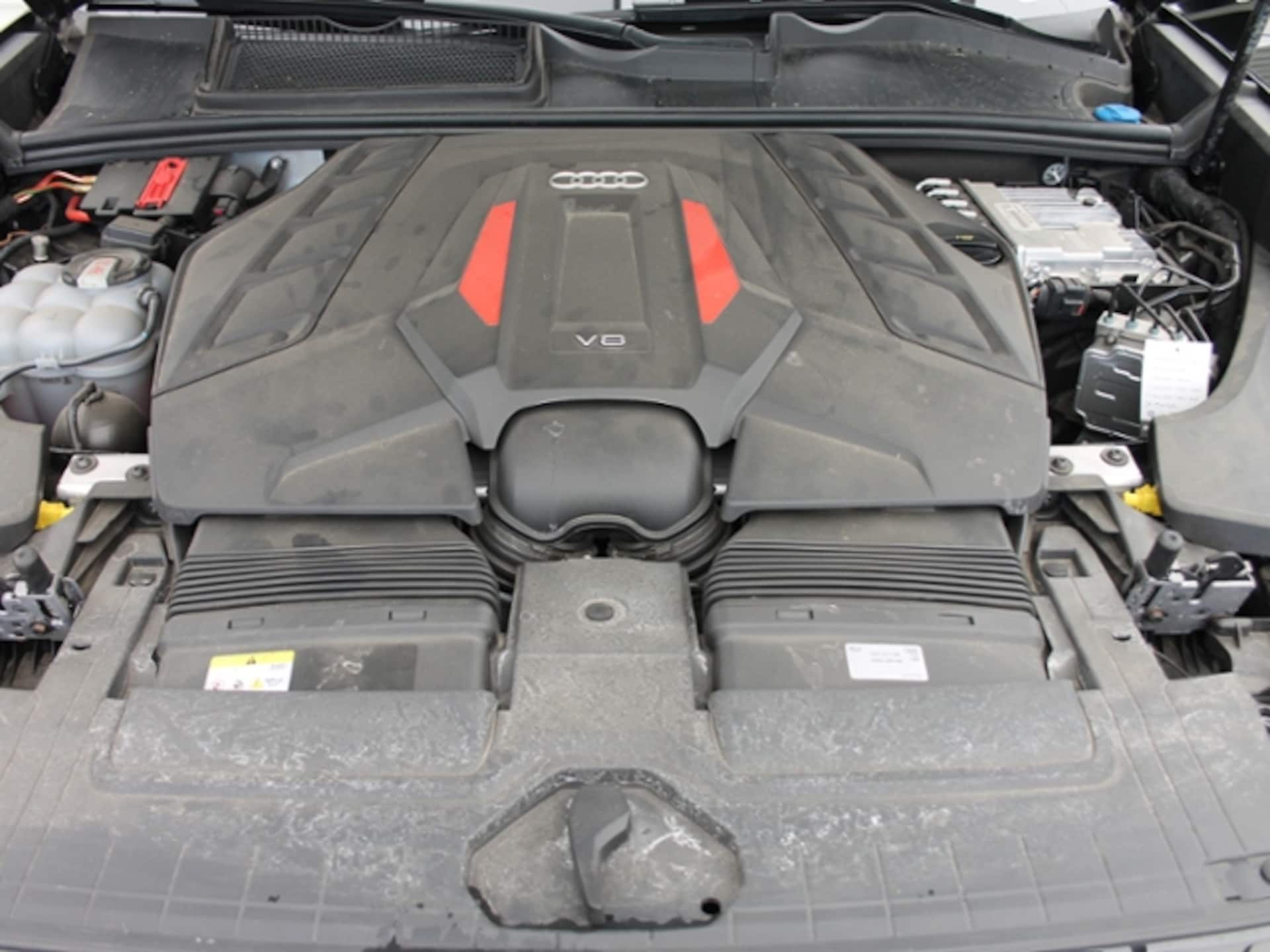 Audi SQ8 SUV