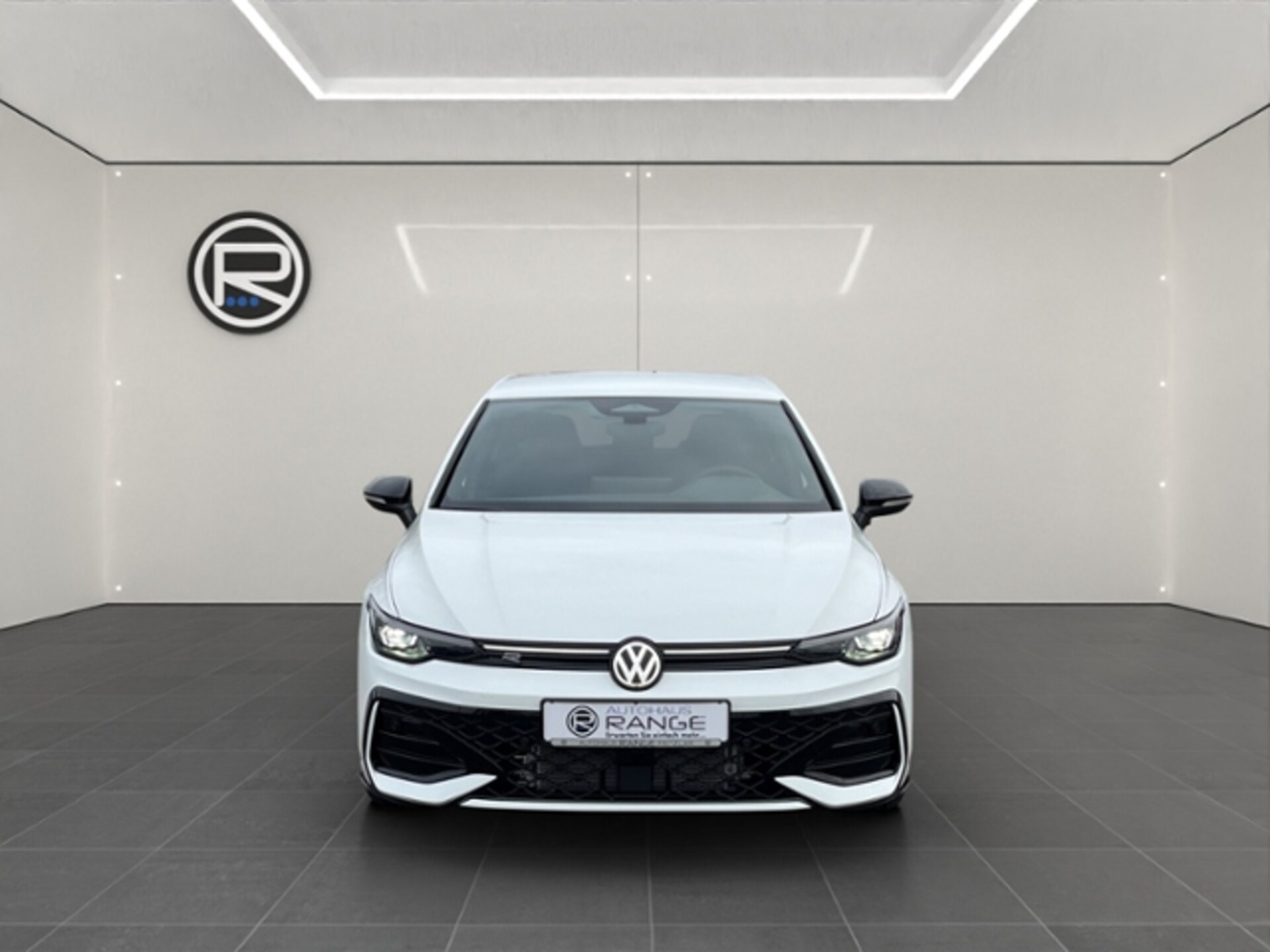 Volkswagen Golf R-Line