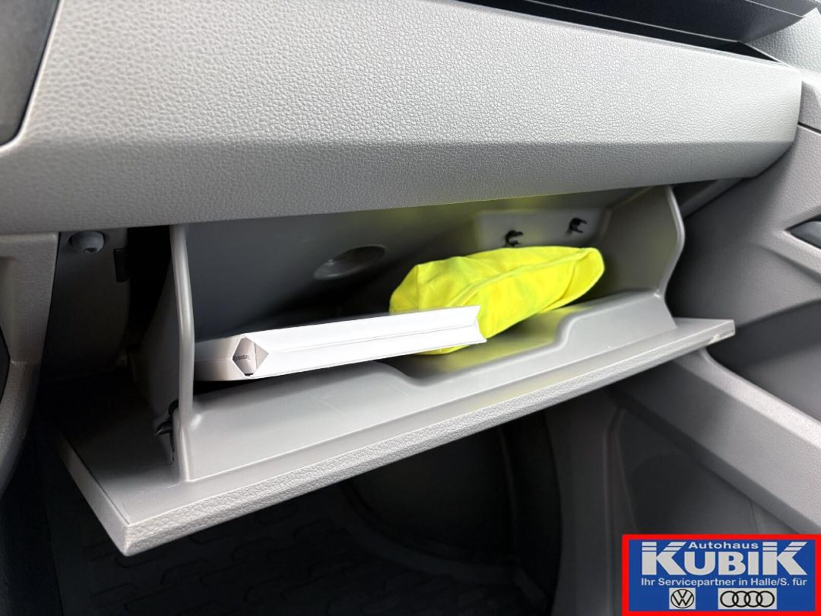 Volkswagen T6.1 Transporter Kasten kurzer Radstand – Bild 30