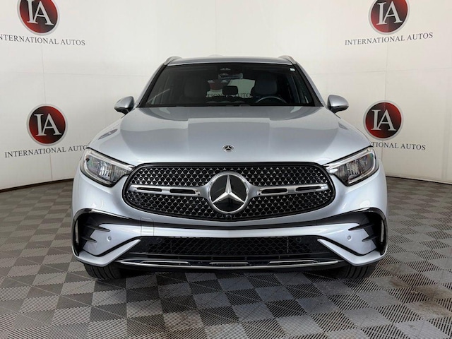 2025 Mercedes-Benz GLC 300
