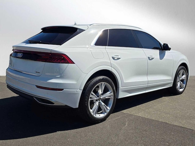 2023 Audi Q8