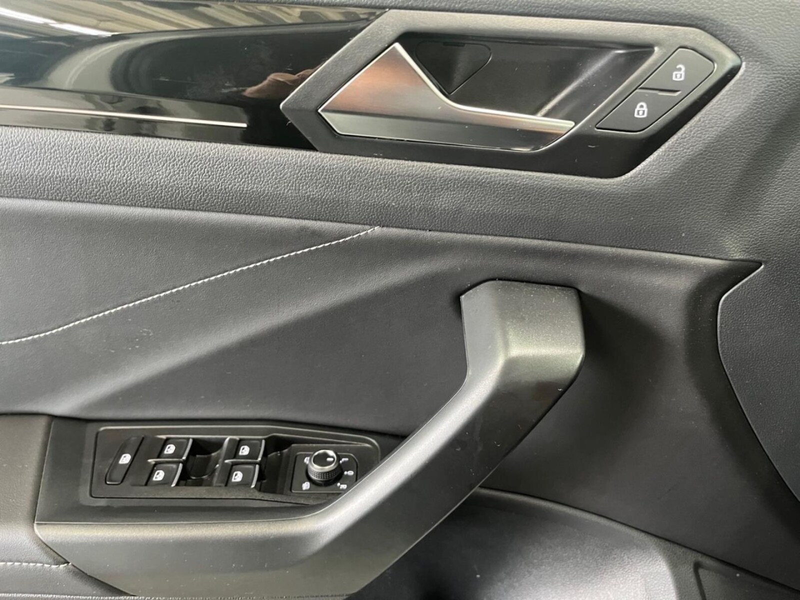 Volkswagen T-Roc – Bild 7