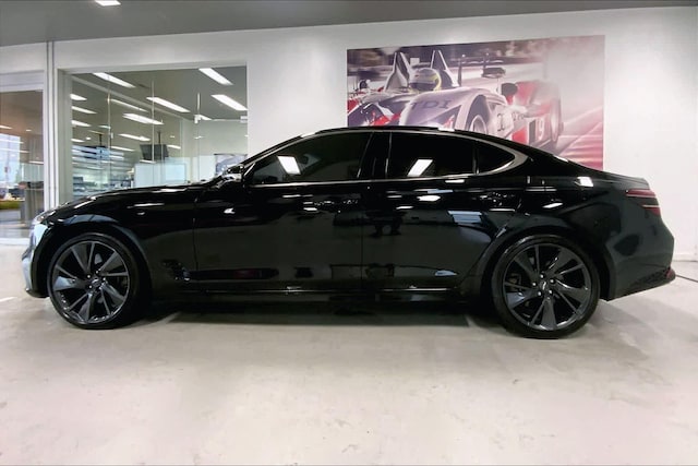 2023 Genesis G70