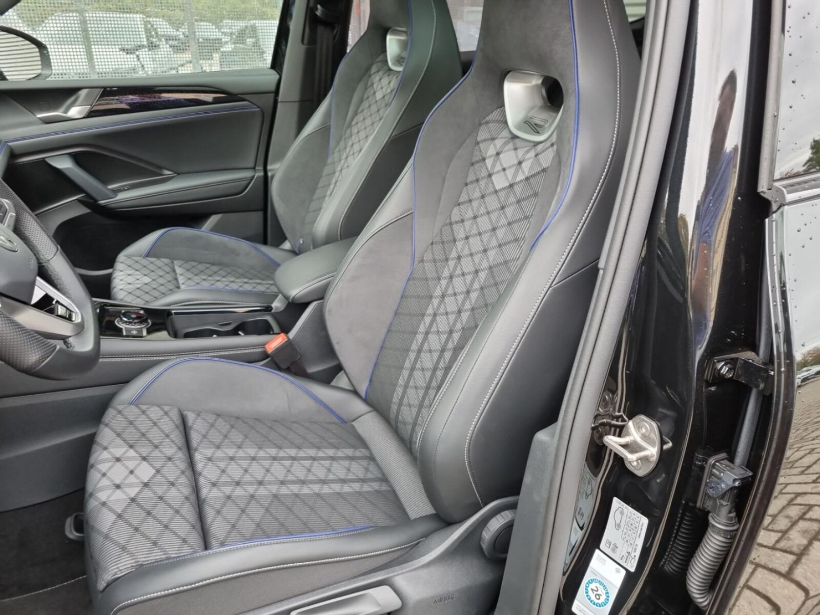 Volkswagen Tiguan – Bild 11