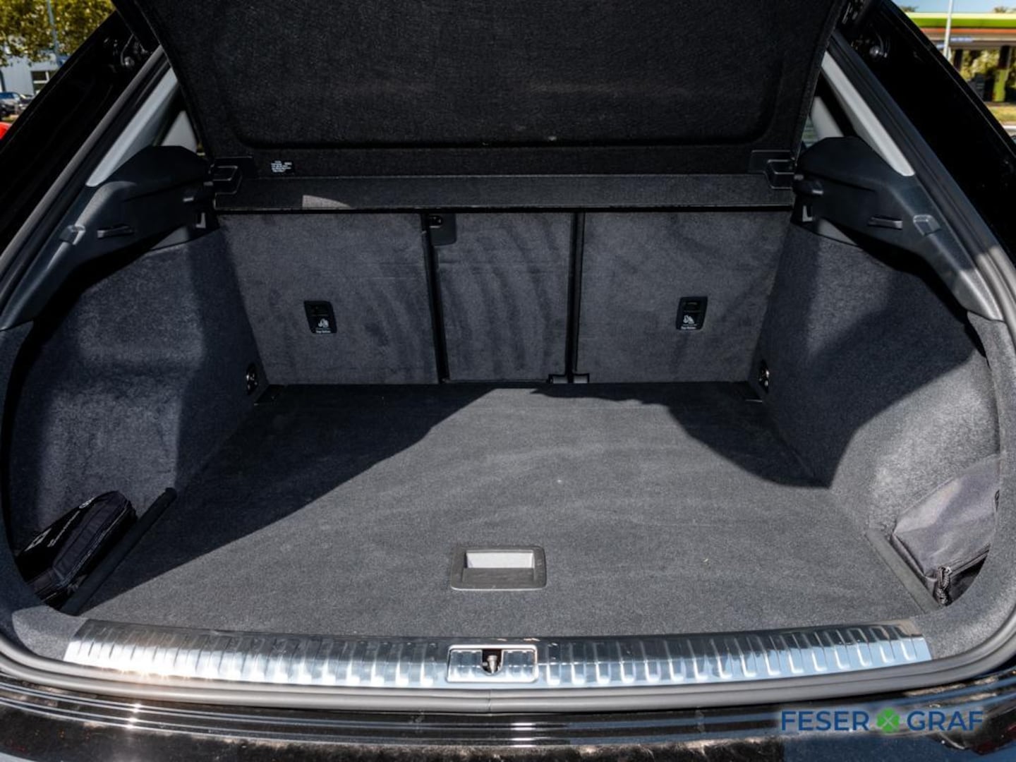 Bild über Audi Q3 TFSI 110 kW S tronic - für weitere Informationen kontaktieren Sie den Audi Partner