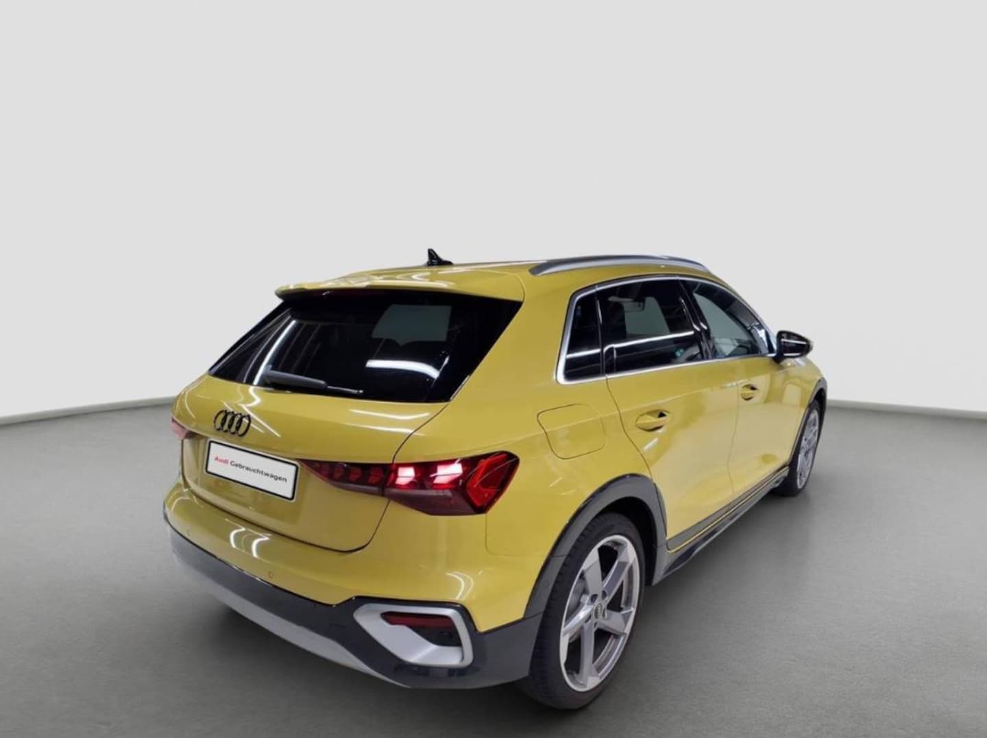 Bild über Audi A3 allstreet TDI S tronic - für weitere Informationen kontaktieren Sie den Audi Partner