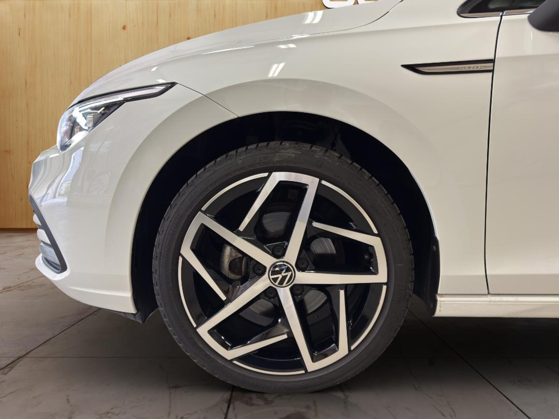 Volkswagen Golf Style