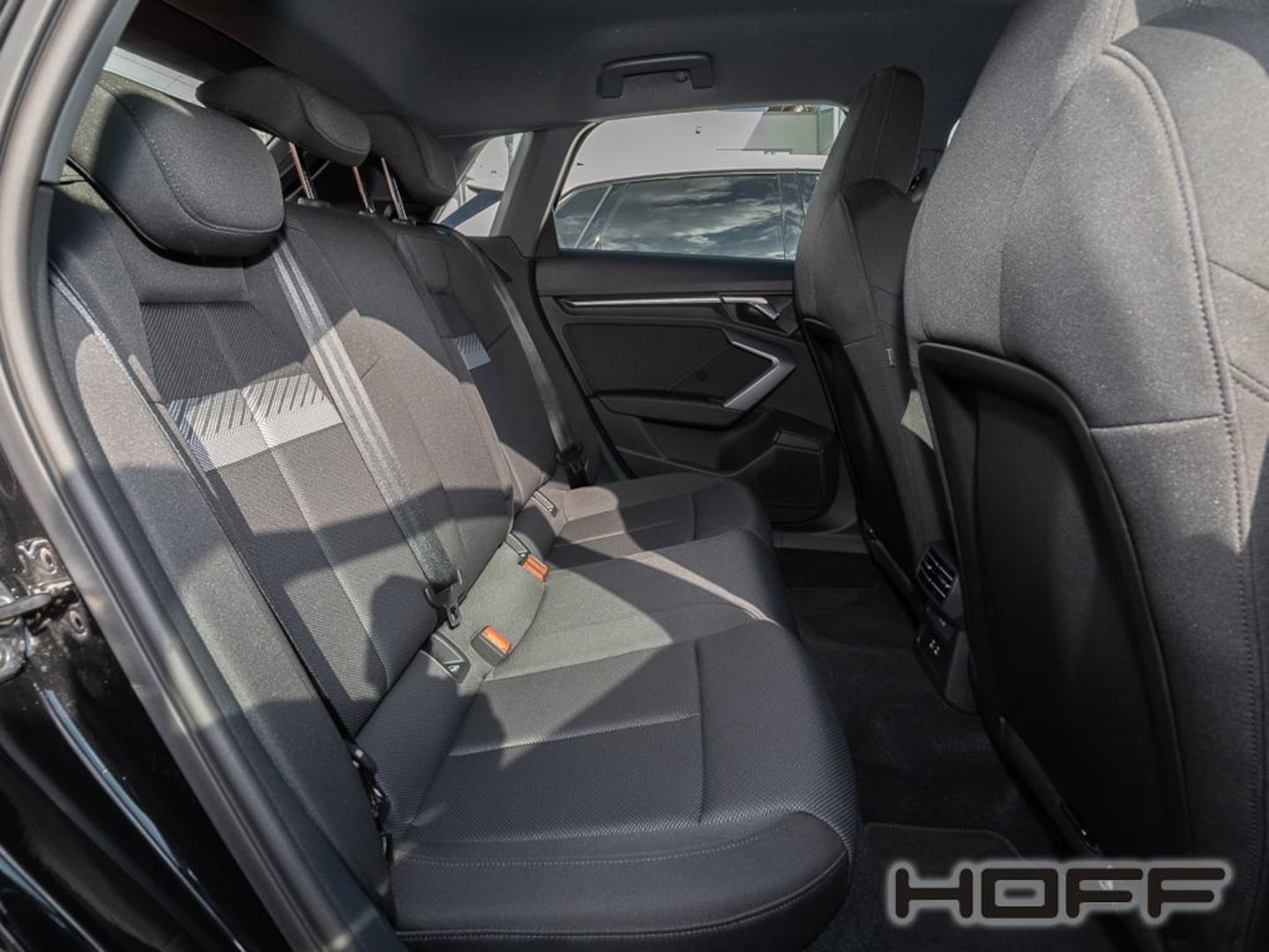 Bild über Audi A3 Sportback TFSI 110 kW S tronic - für weitere Informationen kontaktieren Sie den Audi Partner