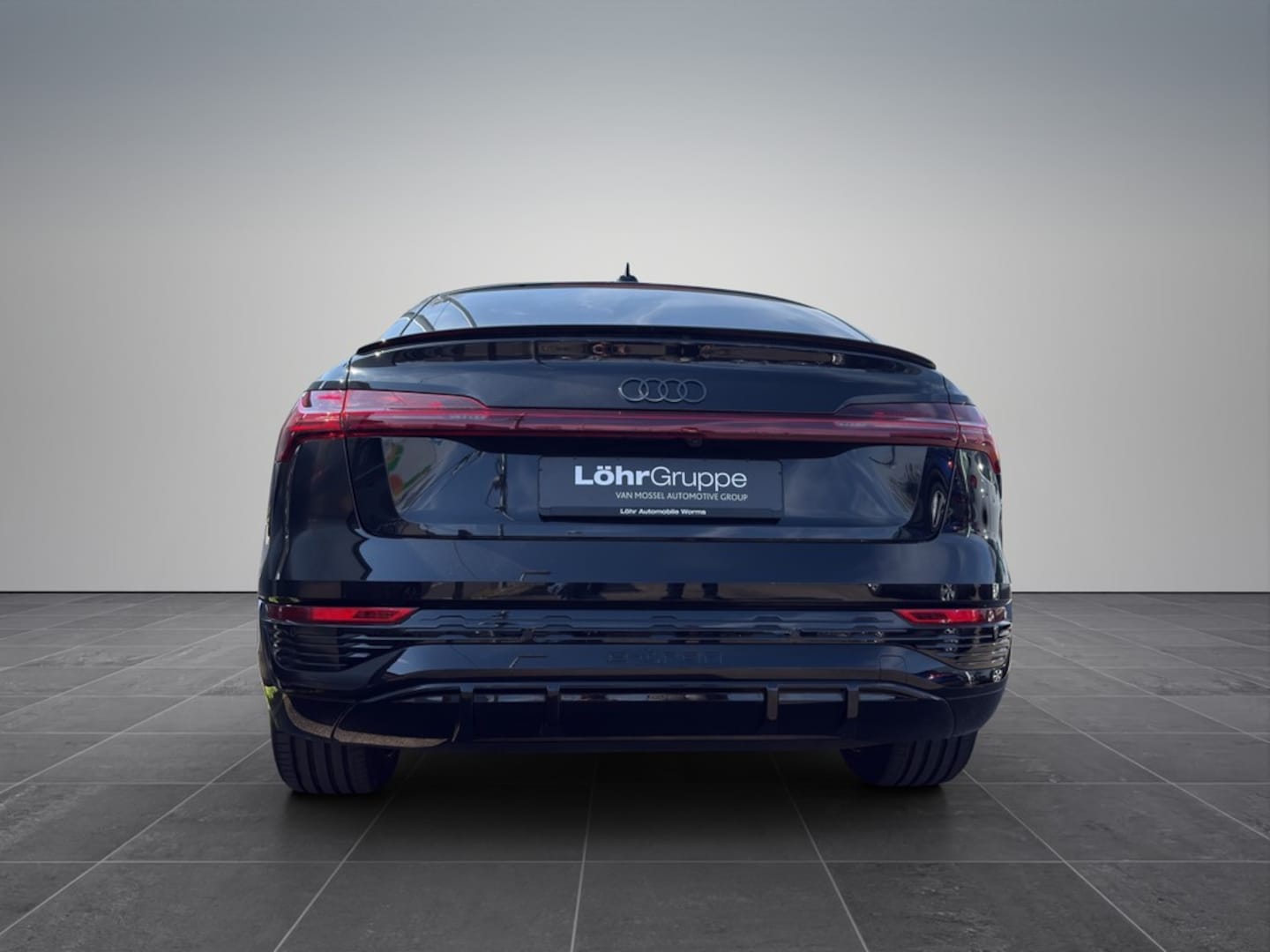 Bild über Audi Q8 Sportback e-tron S line 50 e-tron quattro - für weitere Informationen kontaktieren Sie den Audi Partner