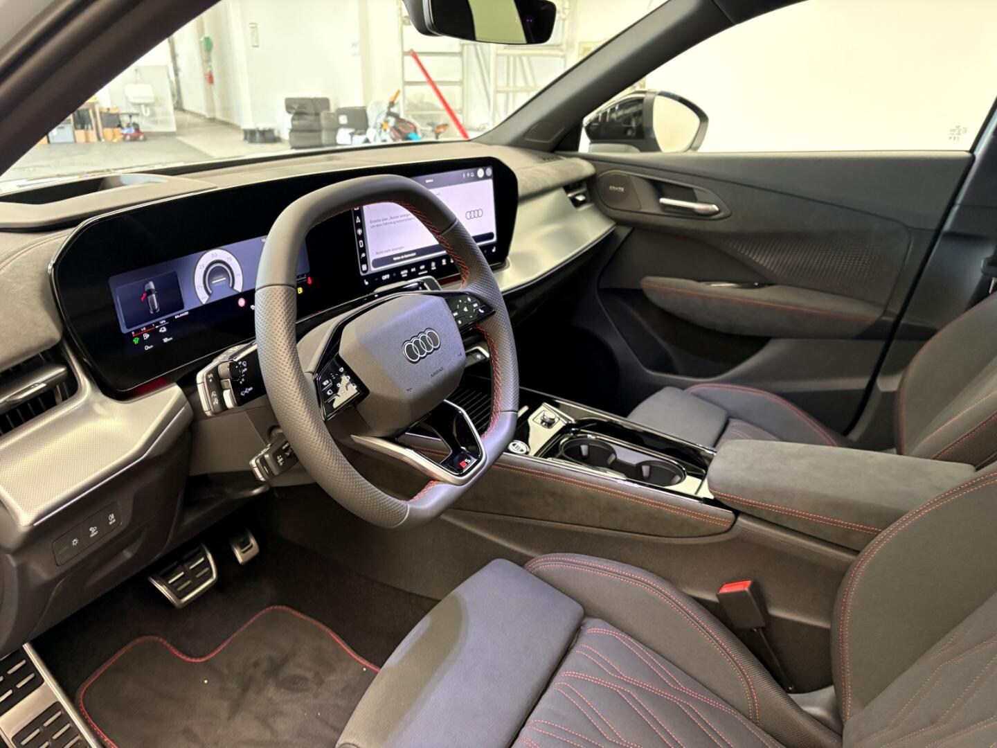 Bild über Audi Q3 Sportback e-hybrid e-hybrid 200 kW S tronic - für weitere Informationen kontaktieren Sie den Audi Partner