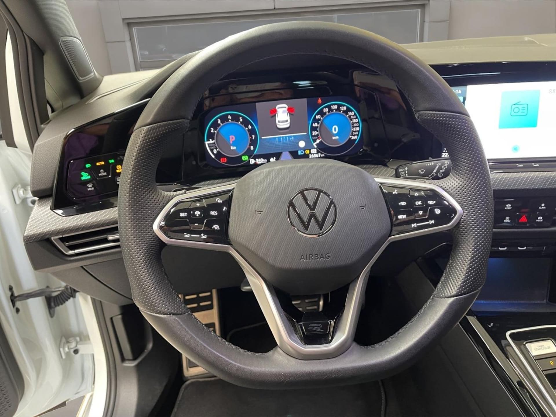 Volkswagen Golf R-Line