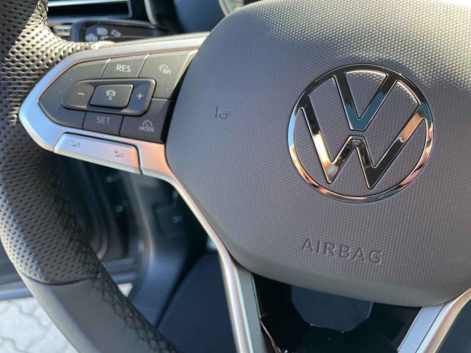Volkswagen Touareg – Bild 14
