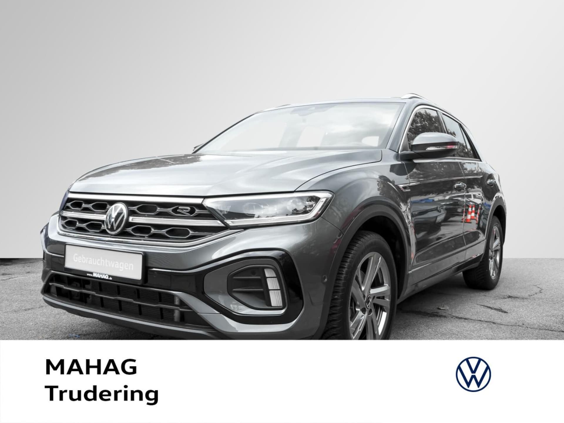 Volkswagen T-Roc 2023 — T-Roc R-Line 1.5 TSI IQ.Light IQ.Drive Navi AHK ParkAssist RearView APP DSG