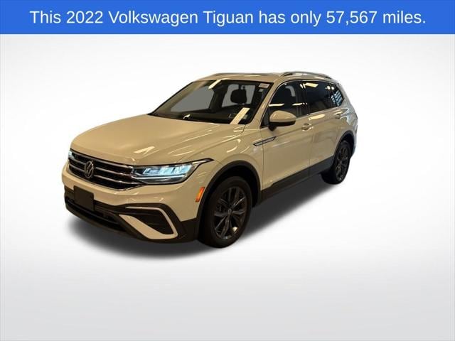 2022 Volkswagen Tiguan SE's photo
