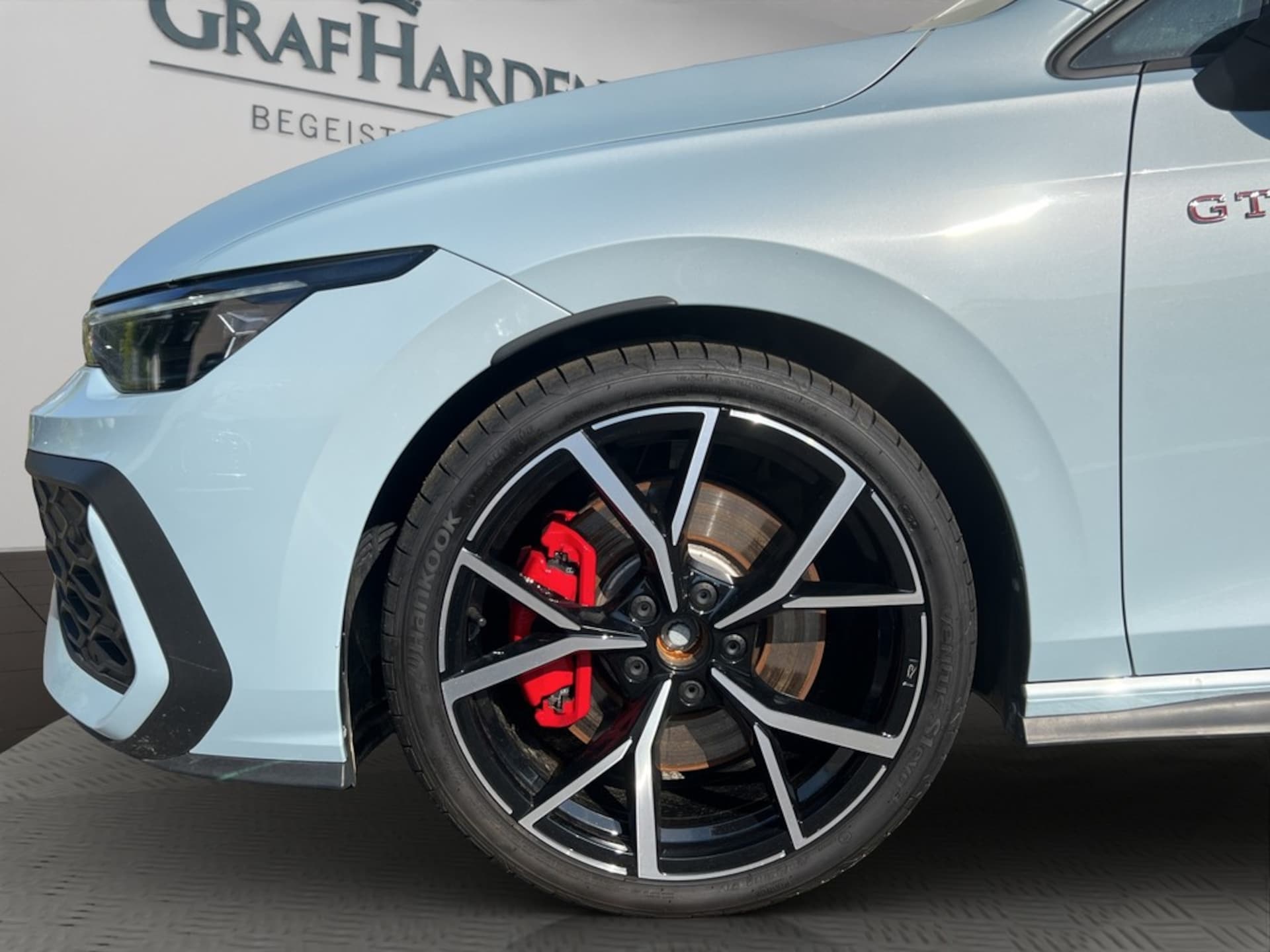 Volkswagen Golf GTI