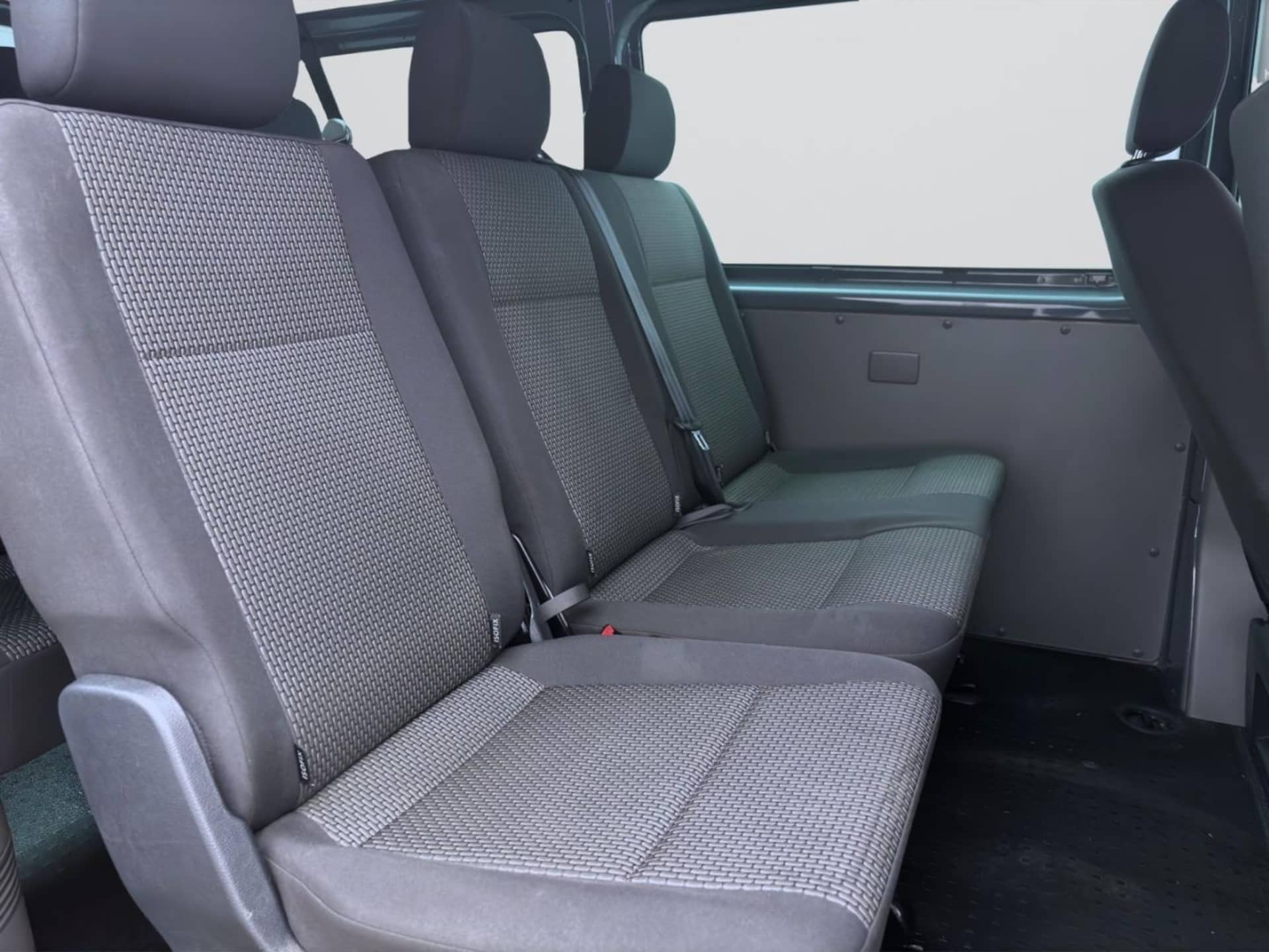 Volkswagen T6.1 Transporter Kombi kurzer Radstand