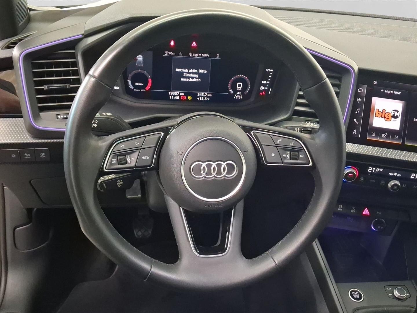 Bild über Audi A1 Sportback S line 30 TFSI Schaltgetriebe - für weitere Informationen kontaktieren Sie den Audi Partner