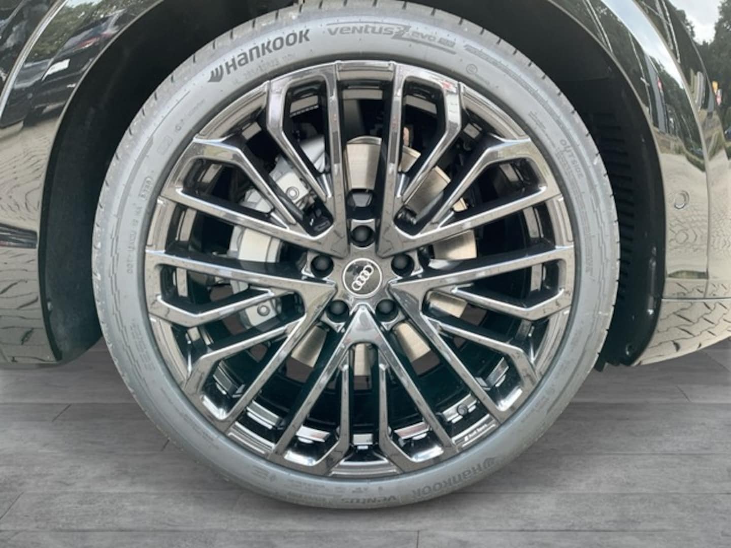 Bild über Audi Q7 SUV TDI quattro 220 kW tiptronic - für weitere Informationen kontaktieren Sie den Audi Partner