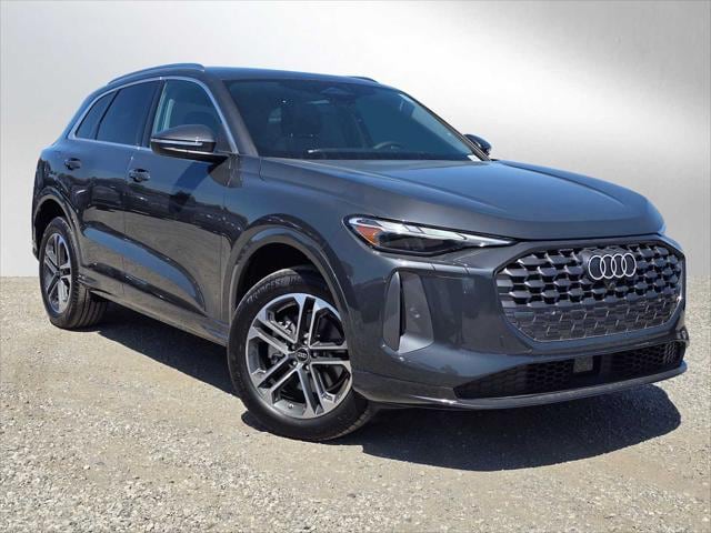 2025 Audi New Q5 Premium's photo