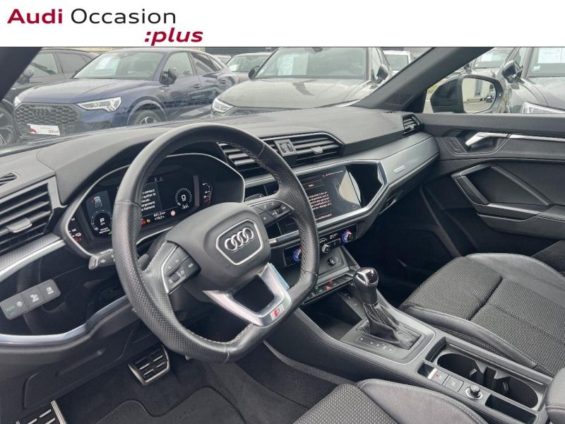 Image about Audi Q3 Sportback TFSI e S line 45 TFSI e 180 kW (245 ch) S tronic